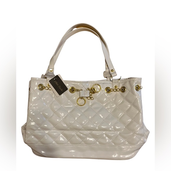 White Vinyl Quilted Fashion Handbag Tote - Picture 2 of 9